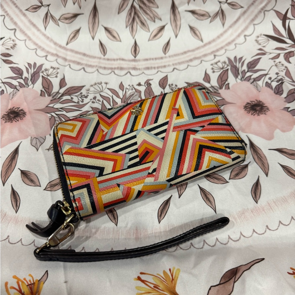 Tory Burch Colorful Geometric Zip-Around Wristlet Wallet - Multicolor